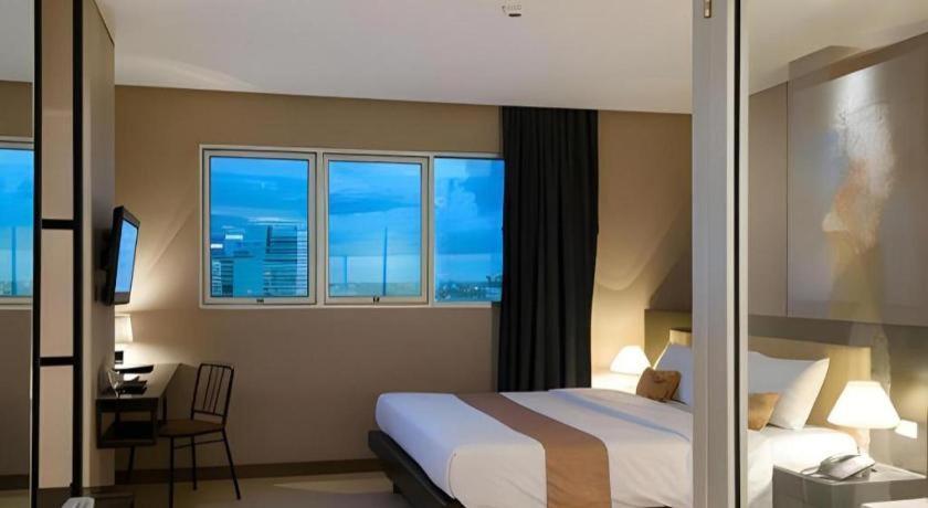 Gajahmada Avara Boutique Hotel Pontianak Exteriör bild