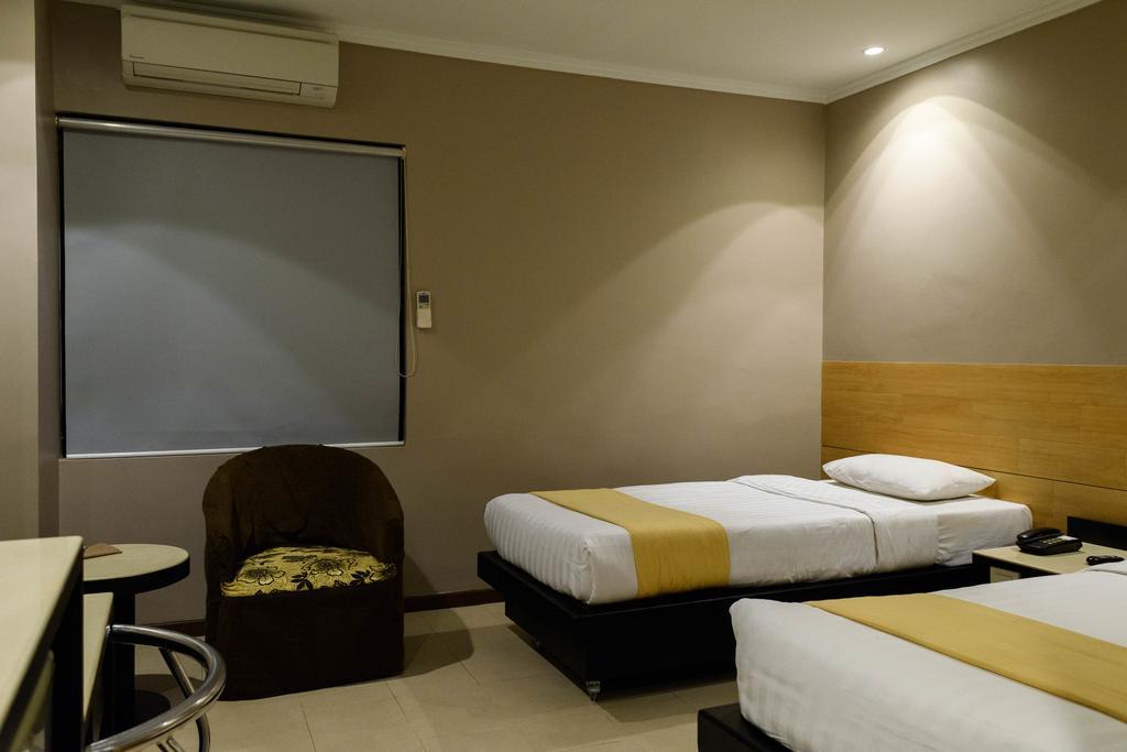 Gajahmada Avara Boutique Hotel Pontianak Exteriör bild